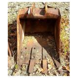 28"  Excavator Bucket with Teeth