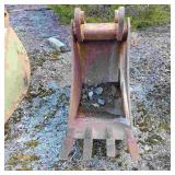 20"  Excavator Bucket with Teeth