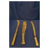 3 Machetes