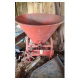 Baltick Fertilizer Spreader