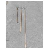 3 Hay Forks