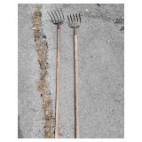 2 Potato Forks