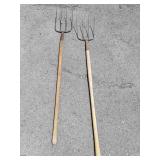 2 Pitchforks