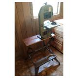 Delta Bench Band Saw W/Black & Decker Workmate