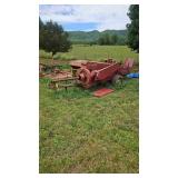 New Holland Hay Liner 273 Square Baler