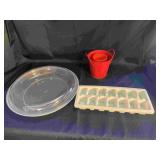 Box of Misc Plasticware