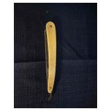 Kinfolks Folding Straight Razor