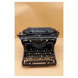 Vtg Underwood Type Writer