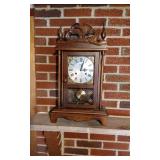 Star 31 Day Clock, Has Key