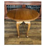 Wood End Table With Drop Leaf.