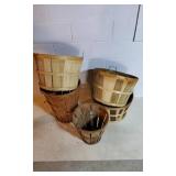 (4) Bushel Baskets & (1) 1/2 Bushel Basket
