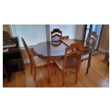 Dining Room Table W/Leaf & 4 Chairs