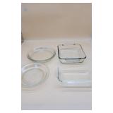 Box Of Pyrex & Various Glass Baking Dishes
