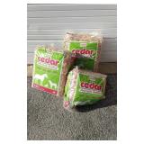 3 Bags Of PetsPick Red Cedar Bedding