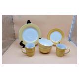 JC Penny Home Collection Dish Set