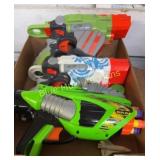 Toy guns, 2 Nerf