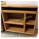 Desk w/wheels & pull