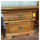 Vaughan Bassett lamp table-