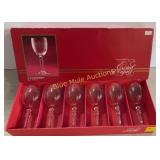 6 New France crystal wine glasses