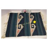 Contemporary wool table mat