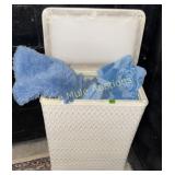 Hamper w/bath towels, hand towels, washcloths &