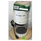 Braun coffee pot, filters, lazy susan