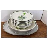 2 Mikala platters, 9 Italy bowls 1chip