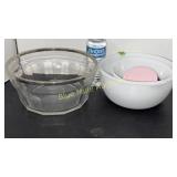 Glass bowl, 2 mixing bowls