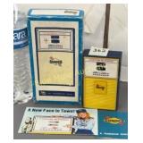 Sunoco radio w/box