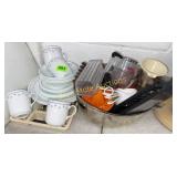 Corning Ware dishes, serving bowl, trivets, &