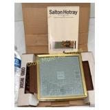 In box Salton hotray