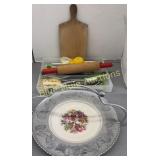 Kitchen utensils & Limoges tray / basket