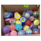 Box vending machine cartoon frisbee's
