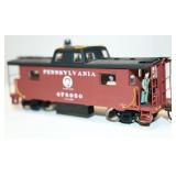 Pennsylvania 478050 N-8 Caboose Bowser HO
