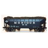 Montour 8032 Twin Bay Hopper w/Load  HO