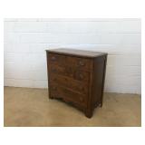 4-Drawer Cottage Vintage Chest of Drawers