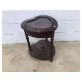 Heart-Shaped Display Table