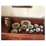 38 Piece Set of Pfaltzgraff Serving Set