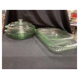 (4) Pyrex & Unmarked Serving Dishes