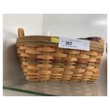 2001 Longaberger Basket