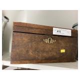 Early Wood Hinge Top Box