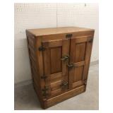 White Clad Ice Box