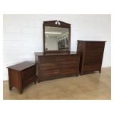 3 Pc. Broyhill Bedroom Suite