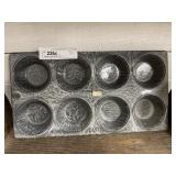 Vintage Agate Muffin Pan