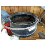 Vtg. Cast Iron Gypsy Pot