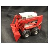 1:25 Scale Gehl Skid Loader