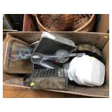 Kitchenwares, Baking Dishes, Serving Trays