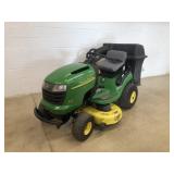 John Deere 111 Lawn Tractor