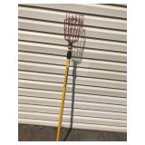 Extendable Fiberglass Picker