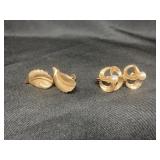 2 Pair of 14K Screw Back Earrings
